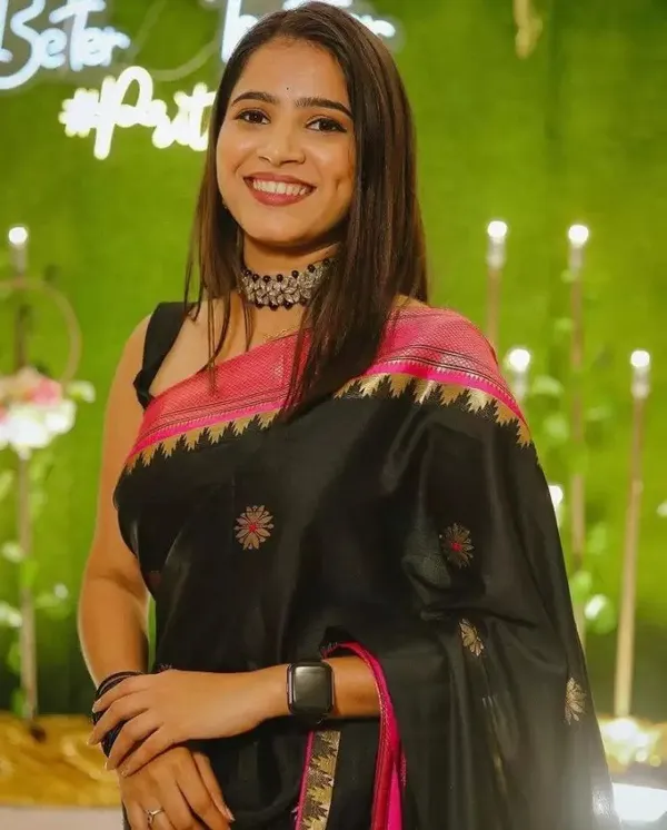 Black_Woven_Kanjivaram_Silk_Saree_with_Saree_Cover